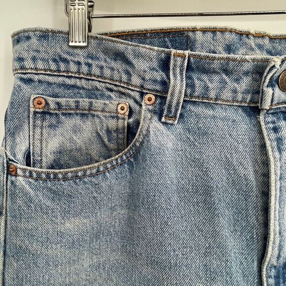 Levi’s Blue Light Wash Red Tab 505 Regular Fit Straight Leg Jeans Size 34x30 Mad - Picture 3 of 9